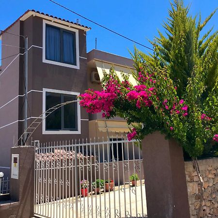 Apartments Villa Dovinefa Ксамил Екстериор снимка