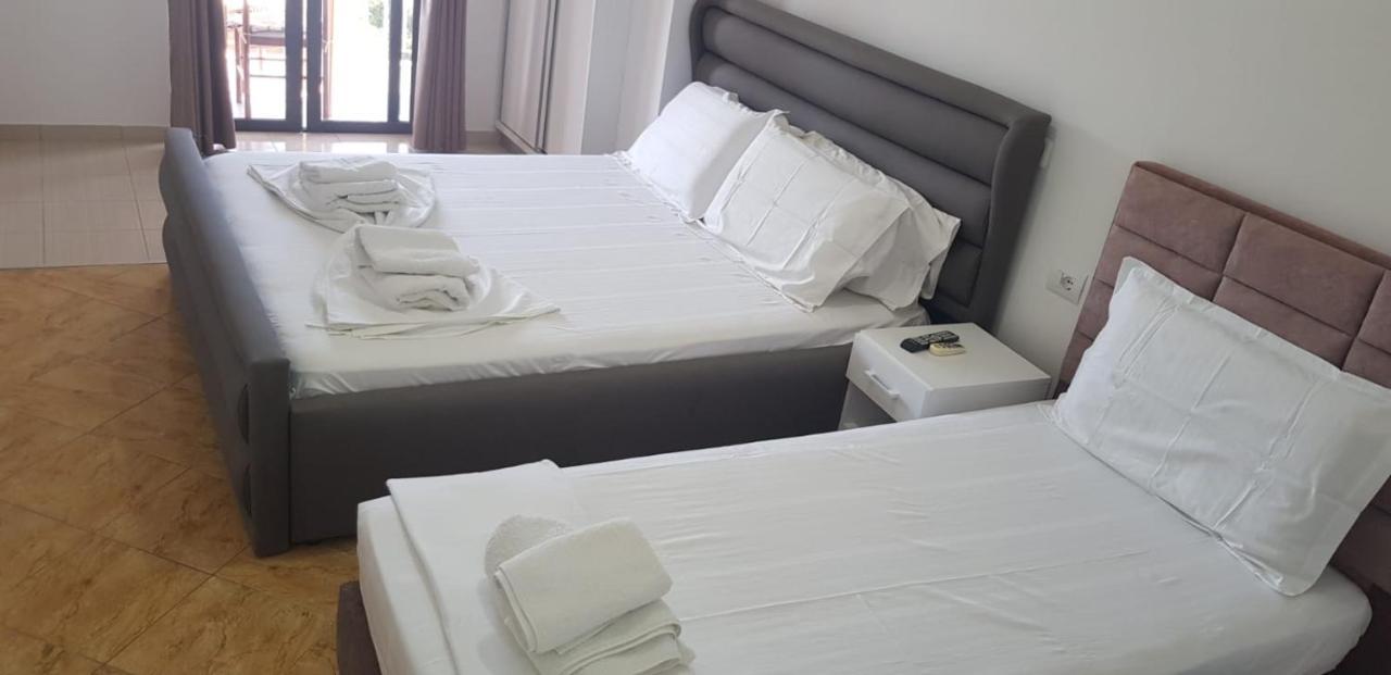 Apartments Villa Dovinefa Ксамил Екстериор снимка